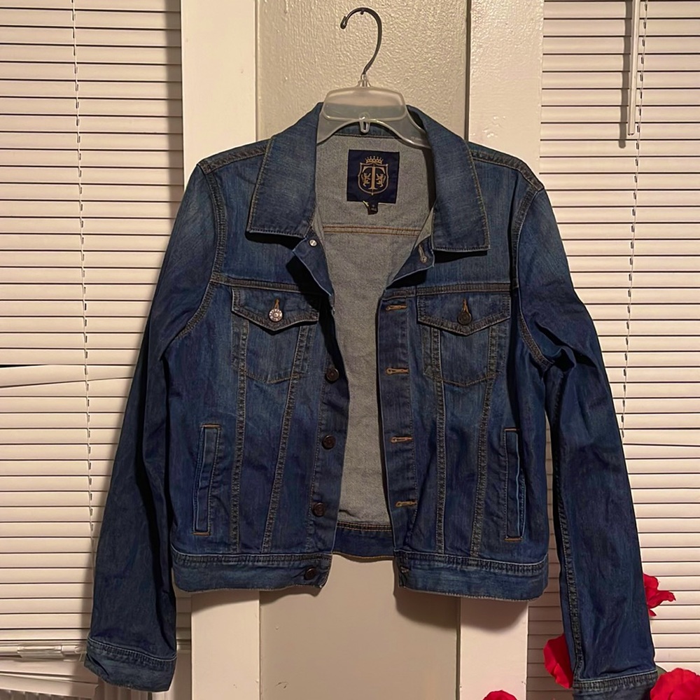 *Never worn* Talbots Medium-dark Wash Denim Jacket with 2 breast pockets